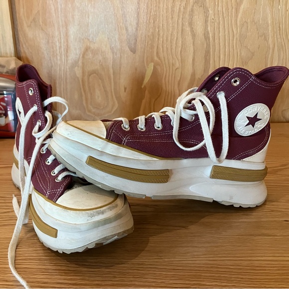 Burgundy chunky converse. Decent condition, Used but taken care of. Size 12. - Picture 3 of 7